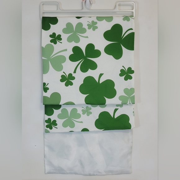 St. Patrick's Day Tablecloth - Irish Shamrocks Decoration Ireland - Picture 5 of 5